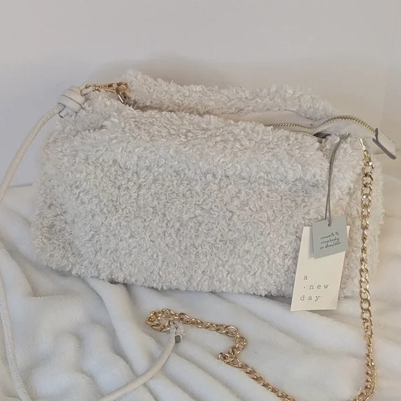 A New Day Ivory Faux Fur Clutch Crossbody Shoulder Bag - Picture 13 of 16